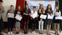 Kẻ khóc, người cười vì lấy chồng ngoại