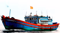 Hỗ trợ y tế từ xa với một ngư dân bị nạn trên biển
