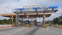 Trạm BOT Sóc Trăng “xả cửa” sau 30 phút ùn ứ
