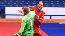Chính thức: Virgil van Dijk chấn thương nặng, nghỉ gần hết mùa giải