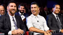 Messi muốn đi ăn tối cùng Ronaldo