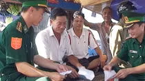 Tuyên truyền, giáo dục pháp luật giúp ngư dân yên tâm vươn khơi, bám biển