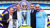 Giữa "tâm bão", "thánh Pep" bất ngờ làm CĐV Man City "ấm lòng"