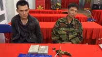 Bắt quả tang nhóm đối tượng vận chuyển 1000 viên hồng phiến
