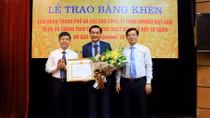 Amway Việt Nam nhận bằng khen của UBND thành phố Hà Nội và UBND tỉnh Lạng Sơn