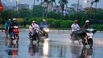 Mưa giảm dần ở Bắc Bộ, tăng nhanh ở Nam Bộ và Tây Nguyên