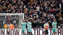 Thất bại trước WestHam, Arsenal rời xa top 4