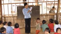 Không để học sinh, sinh viên phải bỏ học vì không có tiền đóng học phí