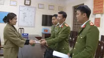 Công an giúp du khách tìm lại tiền bị mất