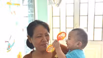 Sống là cho đi để nhận lại yêu thương