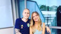 Nóng bỏng "cuộc đua" ngôi hâu WAGs Premier League
