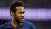 Giải cứu PSG nhưng Neymar vẫn bị CĐV la ó