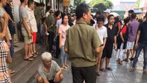 Công an làm việc với những người có liên quan đến vụ nổ ở Linh Đàm