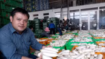 Từ làm thuê trở thành nhà tỷ phú