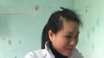 Nước mắt ân hận của cô gái nhờ người "xử" bố con nhân tình của mẹ