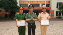 Hai cán bộ Công an Đắk Lắk được Bộ Công an khen thưởng
