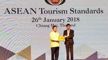 Tập đoàn khách sạn Mường Thanh nhận hai giải thưởng du lịch ASEAN 2018