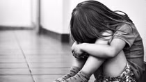 Làm gì để trẻ được sống trong môi trường an toàn?