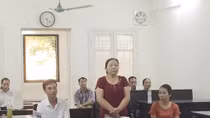 Vướng lao lý vì ném gạch vào nữ chủ quán tạp hoá