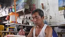 Nửa đời người làm đèn kéo quân của một kỷ lục gia Việt Nam