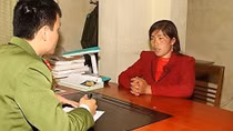 Người đàn bà xây hầm trong vườn nhà để mua bán ma túy