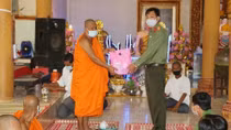 Công an cùng đồng bào Khmer chống dịch COVID-19