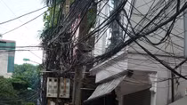 Rác trời “bủa vây” đường phố Hà Nội