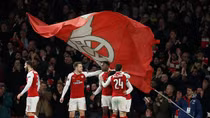 Welbeck lập cú đúp, Arsenal chật vật vượt qua AC Milan