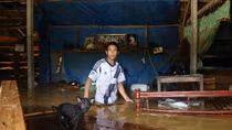 "Một cuốn sách - Một hạt gạo cho khúc ruột miền Trung"
