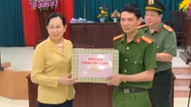 Động viên CBCS tổ công tác cấp CCCD lưu động