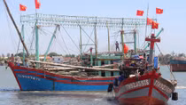 Khởi sắc các làng chài ven biển miền Trung