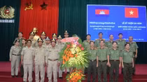 Thắm đượm nghĩa tình của thầy cô giáo với học viên Campuchia