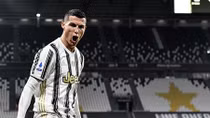 Đưa Juve trở lại top 3, Ronaldo cán mốc hàng loạt kỷ lục