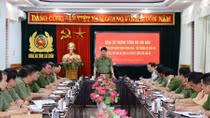 Thứ trưởng Bùi Văn Nam kiểm tra các mặt công tác tại Công an Lai Châu
