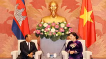 Chủ tịch Quốc hội Nguyễn Thị Kim Ngân hội đàm với Chủ tịch Quốc hội Vương quốc Campuchia