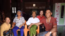 Hết lòng vì dân bản