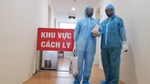 Khi bác sĩ Công an làm "người vận chuyển"