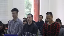 Nhóm côn đồ đổ thuốc chuột, ném chất bẩn vào nhà nạn nhân để đòi nợ