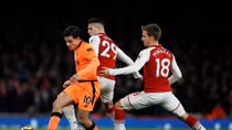 Arsenal và Liverpool: Bữa tiệc bóng đá tấn công