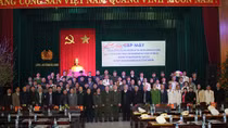 Trao tặng Huân chương bảo vệ Tổ quốc hạng Ba cho nguyên lãnh đạo Công an tỉnh Hà Nam
