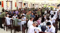 Khám bệnh, phát thuốc miễn phí cho gia đình chính sách tại Hải Dương