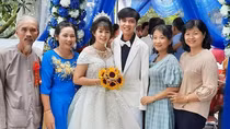 Chuyện tình của những anh chàng "chim cánh cụt"
