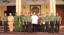 Gặp mặt cán bộ cấp cao đã nghỉ hưu nhân dịp Tết Nguyên đán Đinh Dậu 2017