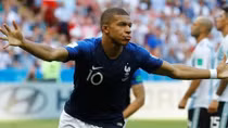Những lời tung hô có thể "giết chết " Kylian Mbappe