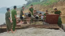 Ngăn chặn tình trạng khai thác cát trái phép trên sông Lô
