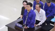 Xét xử nguyên Tổng Giám đốc bảo hiểm xã hội Việt Nam và đồng phạm