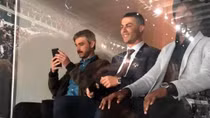 Ronaldo trở lại Bernabeu, ăn mừng Real đánh bại Barca