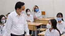 Có thể xem xét để một số nội dung dạy học sang đầu năm học mới