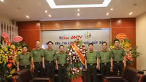 Thứ trưởng Bùi Văn Nam chúc mừng Cục Truyền thông CAND nhân 95 năm ngày Báo chí Cách mạng Việt Nam