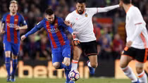 Messi lập cú đúp, Barca thu hẹp khoảng cách với Real